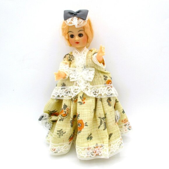 Set Of 3 Vintage 8" Plastic Celluloid Dolls With Floral & Checkered Dresses & 1 - Picture 4 of 6